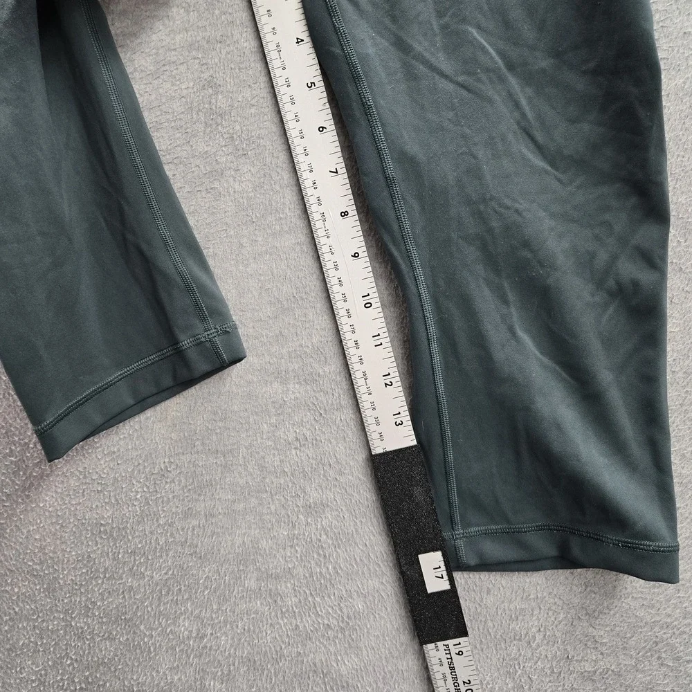 Lululemon Women Activewear Pants 8 Blue Wunder Under HR Capri‎ Yoga Legging